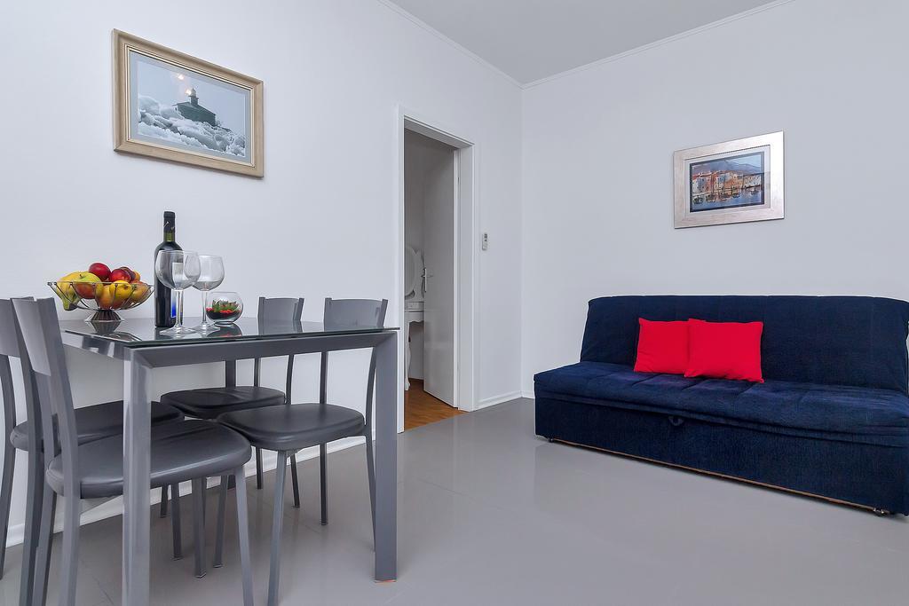 Apartments Smiljka Makarska Exterior foto