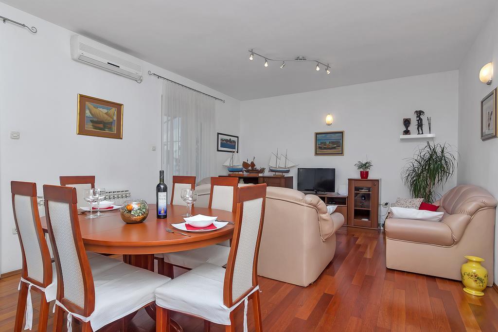 Apartments Smiljka Makarska Exterior foto