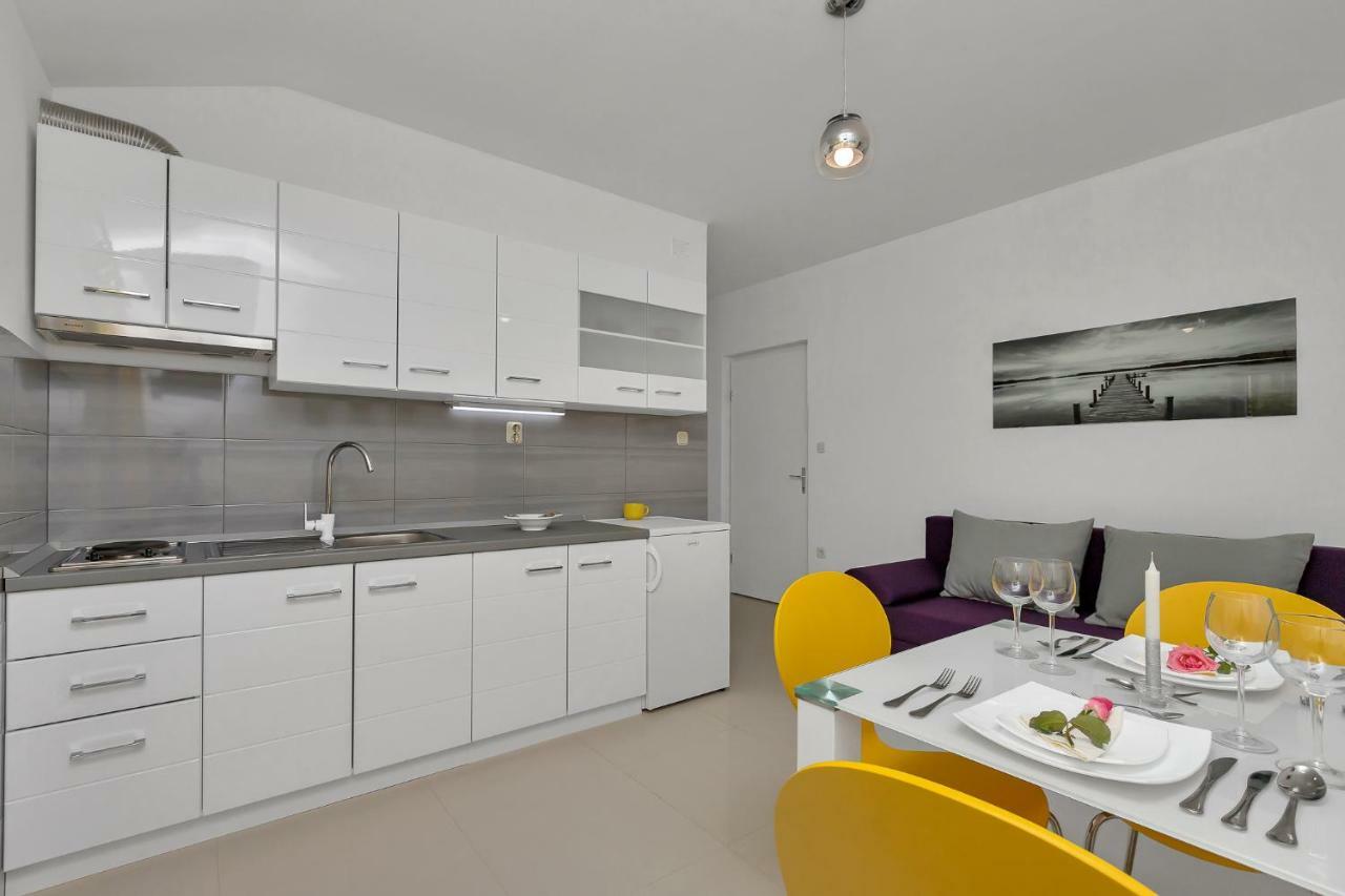 Apartments Smiljka Makarska Exterior foto